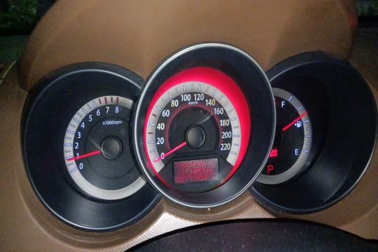 Used Kia Forte 2012 1.6L AT Premium Commemorative Edition Instrument Cluster