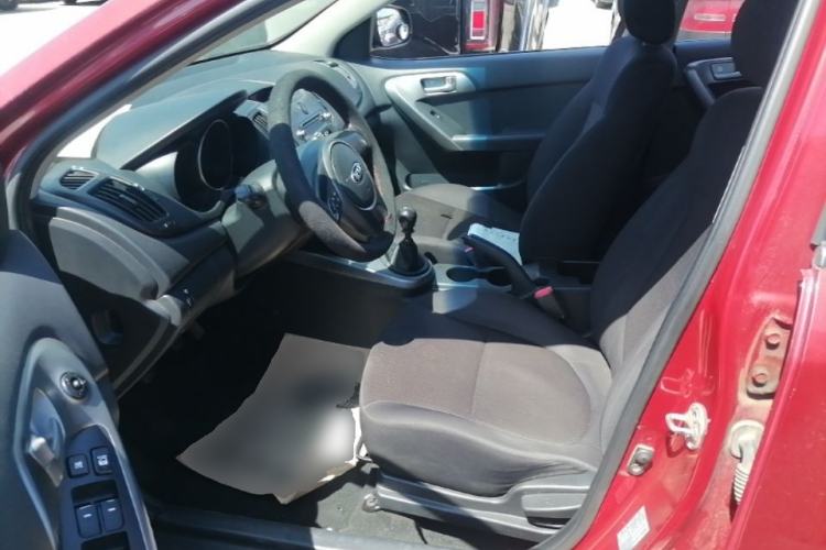 Used Kia Forte 2012 1.6L MT GL Commemorative Edition Left Front Seat