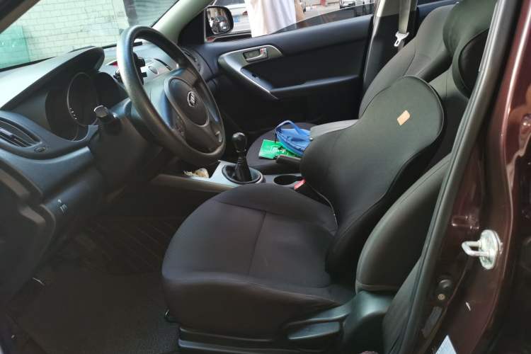 Used Kia Forte 2012 1.6L MT GL Commemorative Edition Left Front Seat