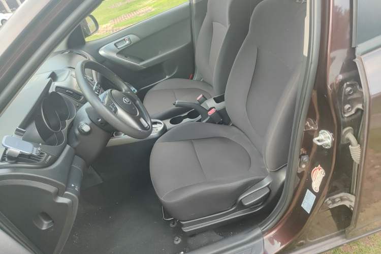 Used Kia Forte 2012 1.6L AT GL Commemorative Edition Left Front Seat