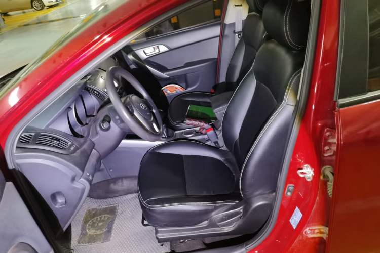 Used Kia Forte 2012 1.6L MT GL Commemorative Edition Left Front Seat