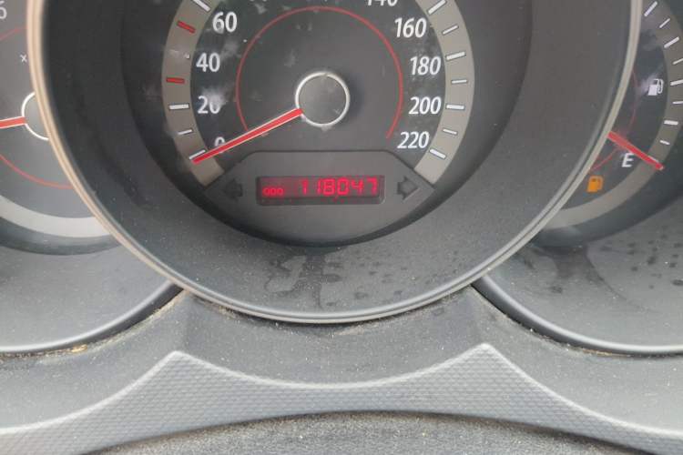 Used Kia Forte 2012 1.6L MT GL Commemorative Edition Odometer Close Up