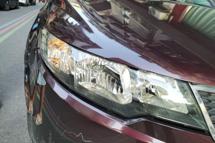 Used Kia Forte 2012 1.6L MT GL Commemorative Edition Right Front Headlight