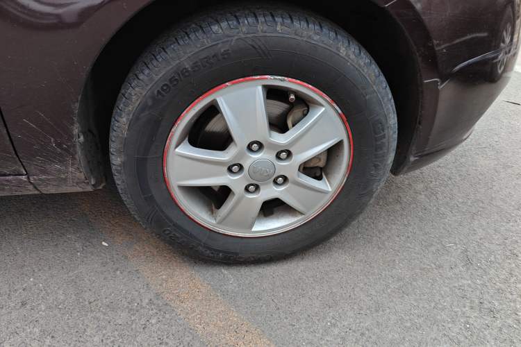 Used Kia Forte 2012 1.6L MT GL Commemorative Edition Right Front Wheel Hub