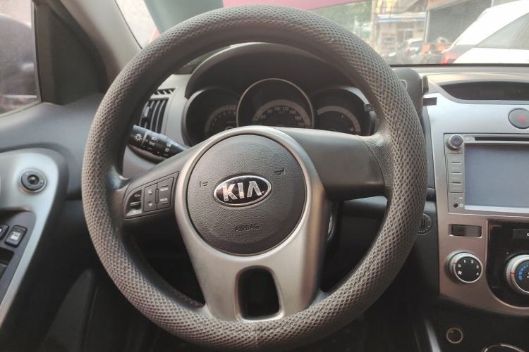 Used Kia Forte 2012 1.6L MT GL Commemorative Edition Steering Wheel