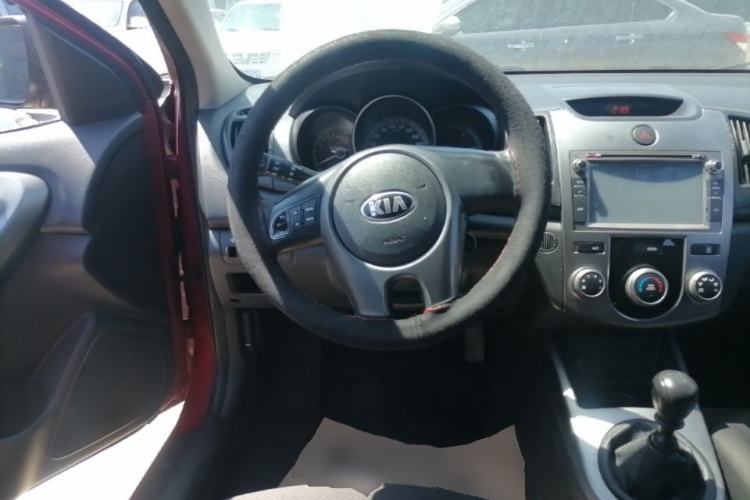 Used Kia Forte 2012 1.6L MT GL Commemorative Edition Steering Wheel