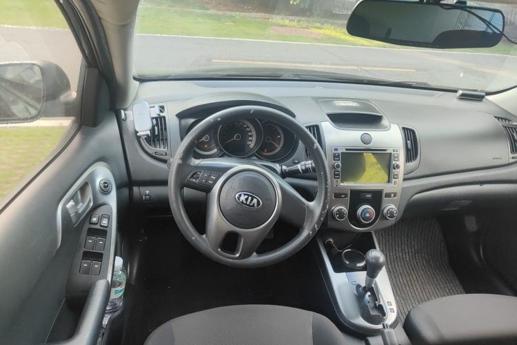 Used Kia Forte 2012 1.6L AT GL Commemorative Edition Steering Wheel