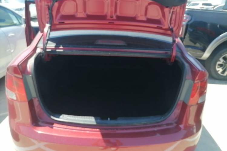 Used Kia Forte 2012 1.6L MT GL Commemorative Edition Trunk