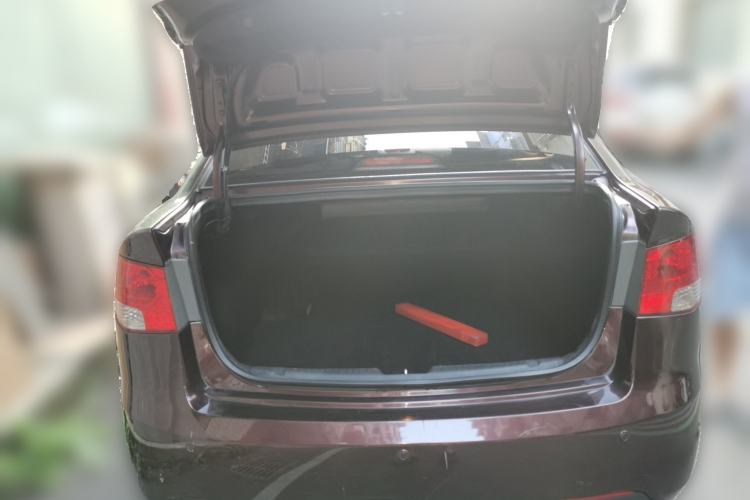 Used Kia Forte 2012 1.6L MT GL Commemorative Edition Trunk
