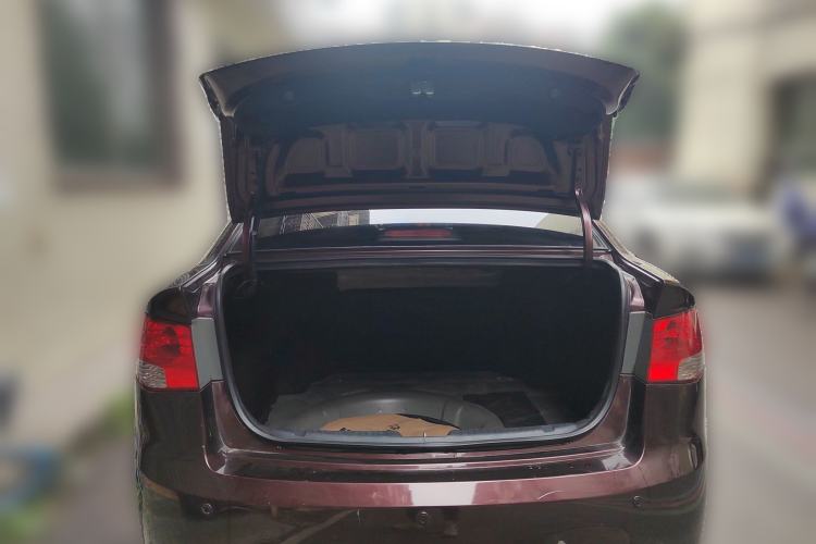Used Kia Forte 2012 1.6L MT GL Commemorative Edition Trunk