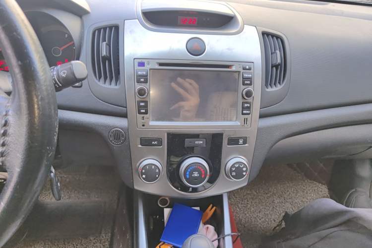 Used Kia Forte 2012 1.6L AT GL Commemorative Edition Audio And AC Panel