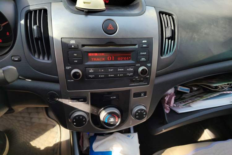 Used Kia Forte 2012 1.6L MT GL Commemorative Edition Audio And AC Panel