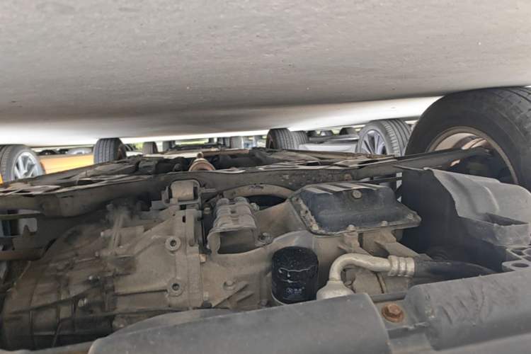 Used Kia Forte 2012 1.6L MT GL Commemorative Edition Chassis Front