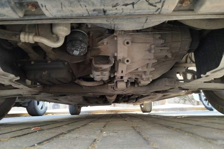 Used Kia Forte 2012 1.6L MT GL Commemorative Edition Chassis Front