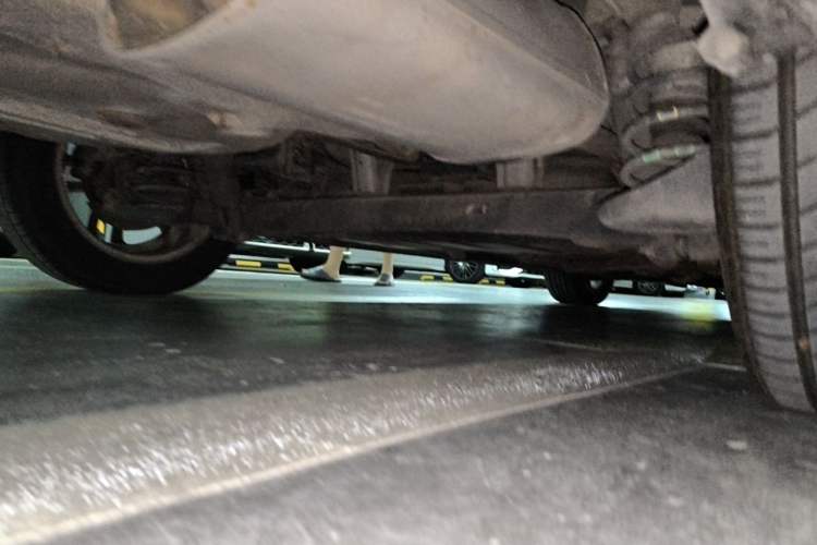 Used Kia Forte 2012 1.6L AT GLS Commemorative Edition Chassis Rear Right