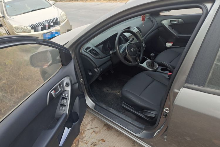 Used Kia Forte 2012 1.6L MT GL Commemorative Edition Driver Seat