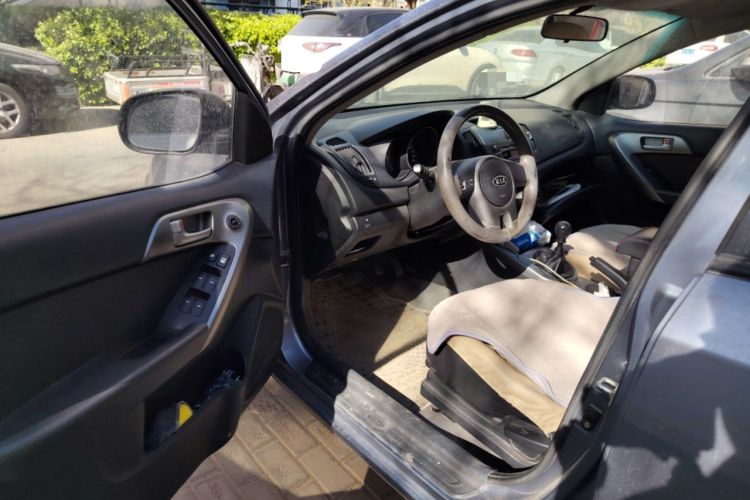 Used Kia Forte 2012 1.6L MT GL Commemorative Edition Driver Seat