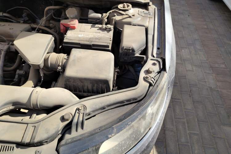 Used Kia Forte 2012 1.6L MT GL Commemorative Edition Engine Bay Left