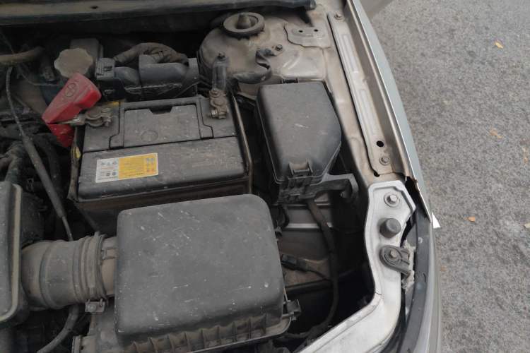 Used Kia Forte 2012 1.6L AT GL Commemorative Edition Engine Bay Left