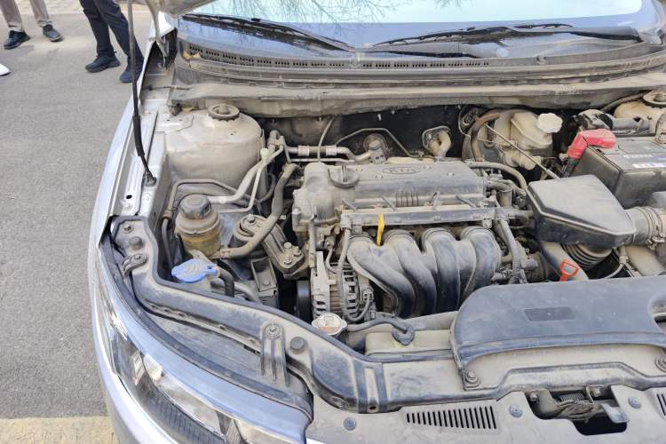 Used Kia Forte 2012 1.6L AT GL Commemorative Edition Engine Bay Right