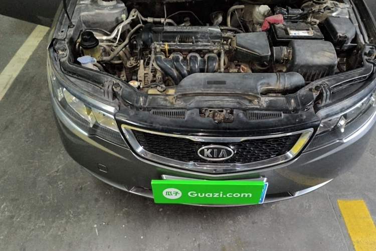 Used Kia Forte 2012 1.6L AT GLS Commemorative Edition Engine Bay Right