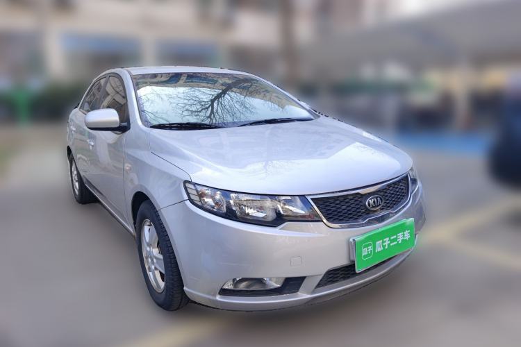 Used Kia Forte 2012 1.6L AT GL Commemorative Edition Front Right 45 Deg