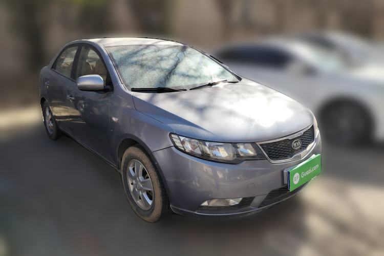 Used Kia Forte 2012 1.6L MT GL Commemorative Edition Front Right 45 Deg