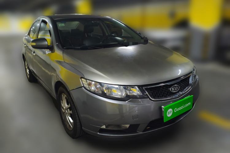 Used Kia Forte 2012 1.6L AT GLS Commemorative Edition Front Right 45 Deg