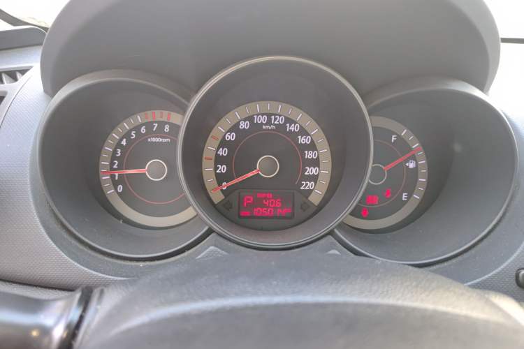 Used Kia Forte 2012 1.6L AT GL Commemorative Edition Instrument Cluster