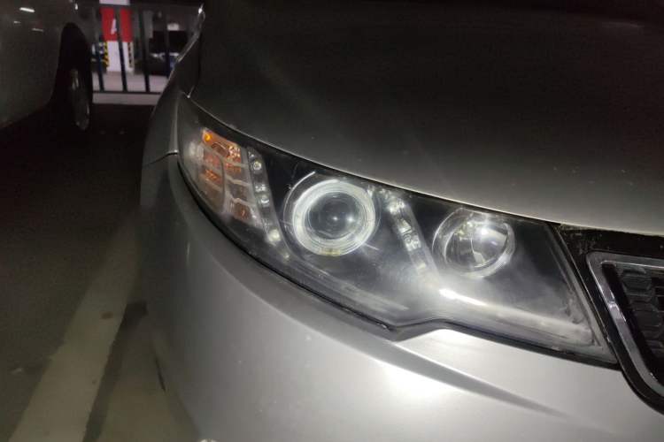 Used Kia Forte 2012 1.6L AT Premium Commemorative Edition Right Front Headlight
