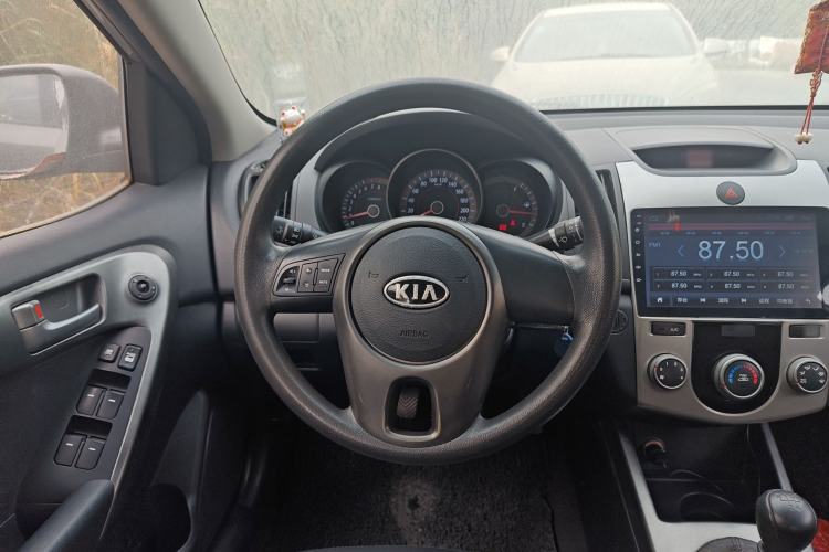 Used Kia Forte 2012 1.6L MT GL Commemorative Edition Steering Wheel