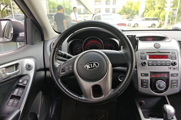 Used Kia Forte 2012 1.6L AT GLS Commemorative Edition Steering Wheel