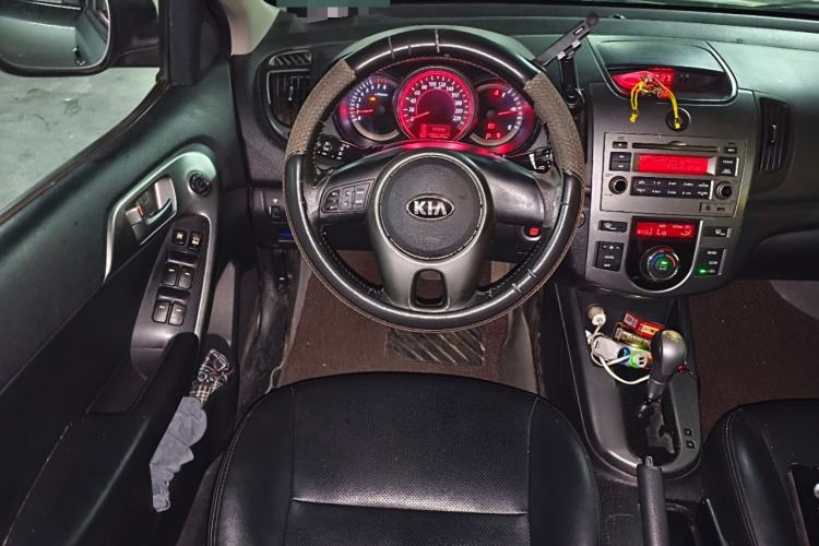 Used Kia Forte 2012 1.6L AT GLS Commemorative Edition Steering Wheel