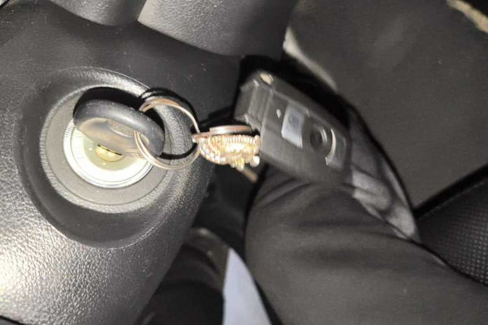 Used Kia Forte 2012 1.6L MT GLS Commemorative Edition Vehicle Key