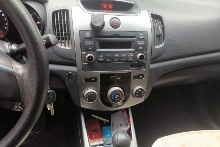 Used Kia Forte 2012 1.6L AT GL Commemorative Edition Audio And AC Panel