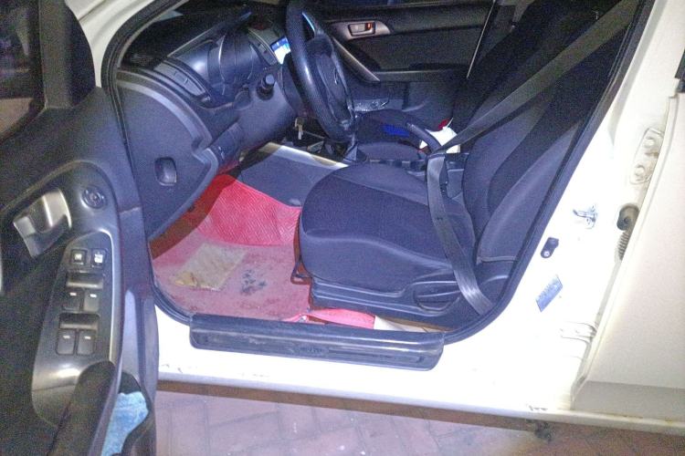 Used Kia Forte 2012 1.6L MT GL Commemorative Edition Driver Seat