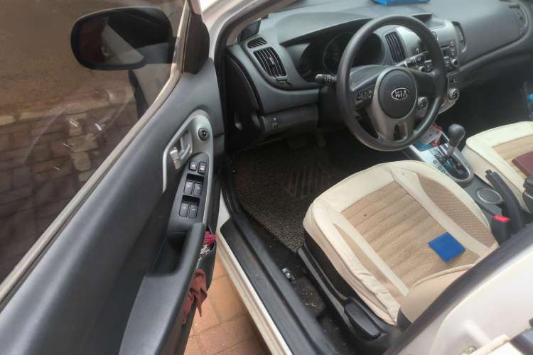 Used Kia Forte 2012 1.6L AT GL Commemorative Edition Driver Seat