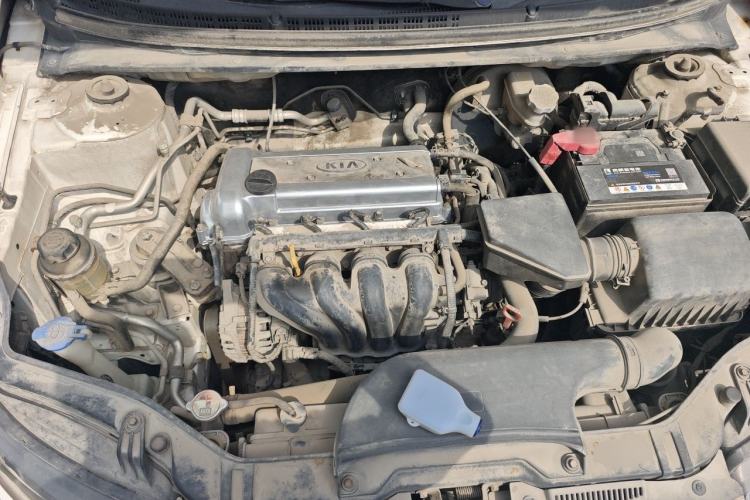 Used Kia Forte 2012 1.6L AT GL Commemorative Edition Engine Bay