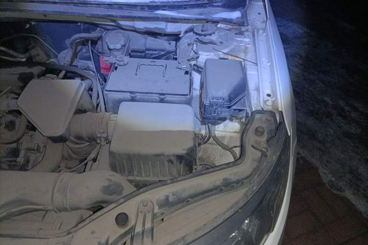 Used Kia Forte 2012 1.6L MT GL Commemorative Edition Engine Bay Left