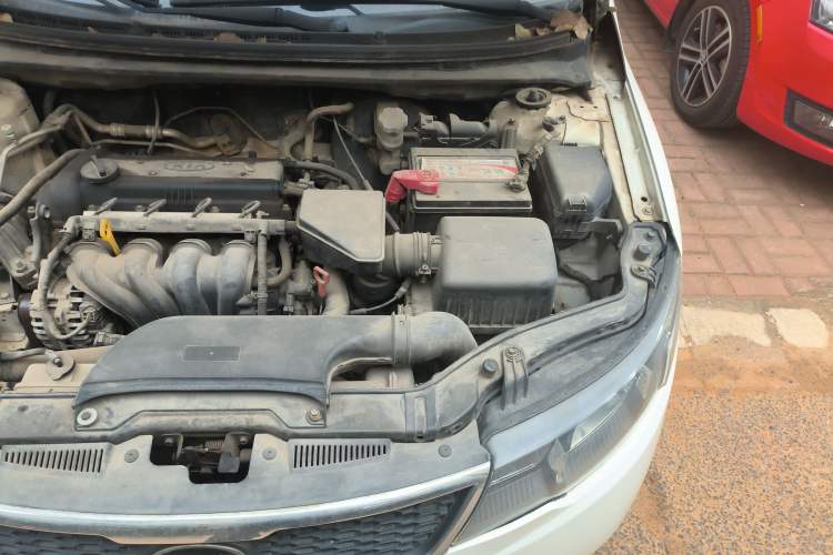 Used Kia Forte 2012 1.6L AT GL Commemorative Edition Engine Bay Left