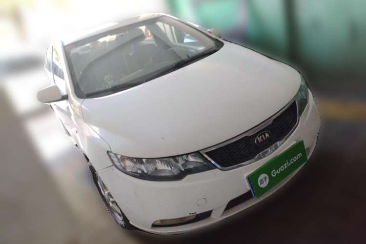 Used Kia Forte 2012 1.6L AT GL Commemorative Edition Front Right 45 Deg
