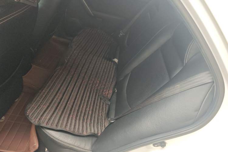 Used Kia Forte 2012 1.6L AT GL Commemorative Edition Left Rear Seat