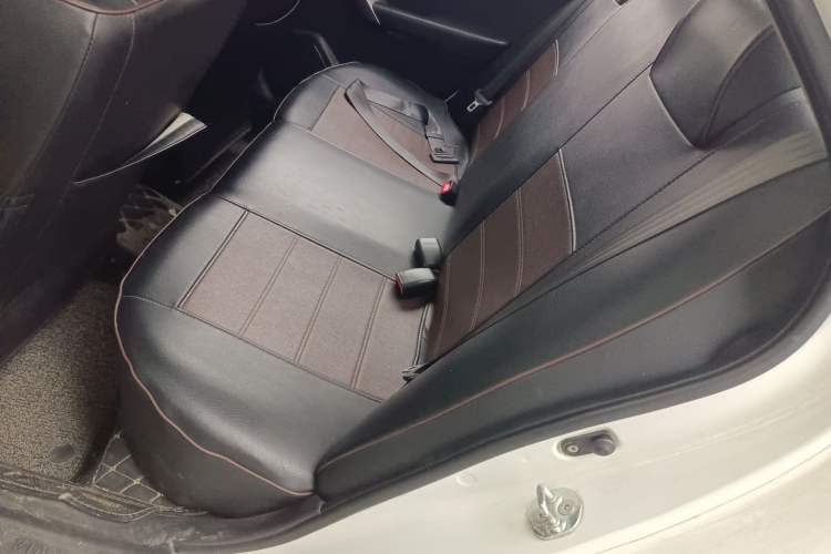 Used Kia Forte 2012 1.6L AT GL Commemorative Edition Left Rear Seat