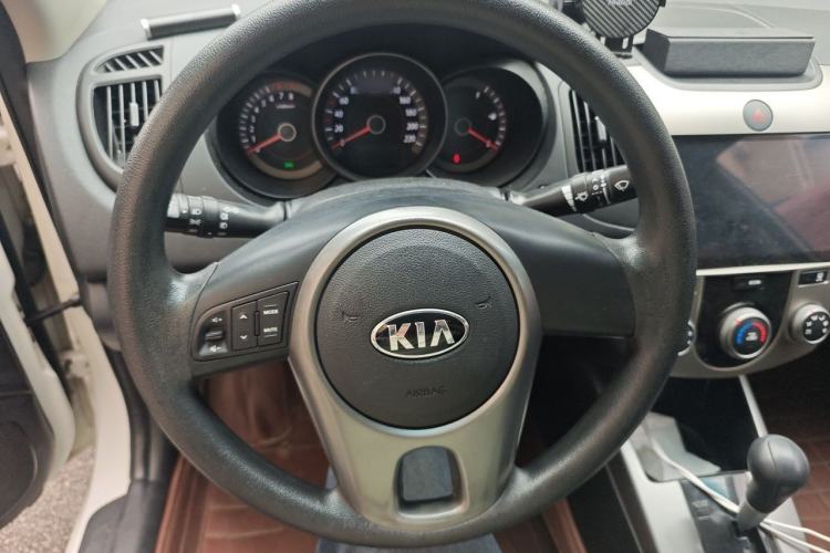 Used Kia Forte 2012 1.6L AT GL Commemorative Edition Steering Wheel