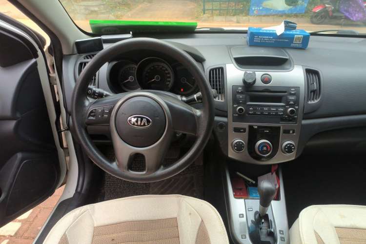 Used Kia Forte 2012 1.6L AT GL Commemorative Edition Steering Wheel