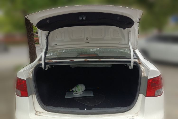Used Kia Forte 2012 1.6L AT GL Commemorative Edition Trunk