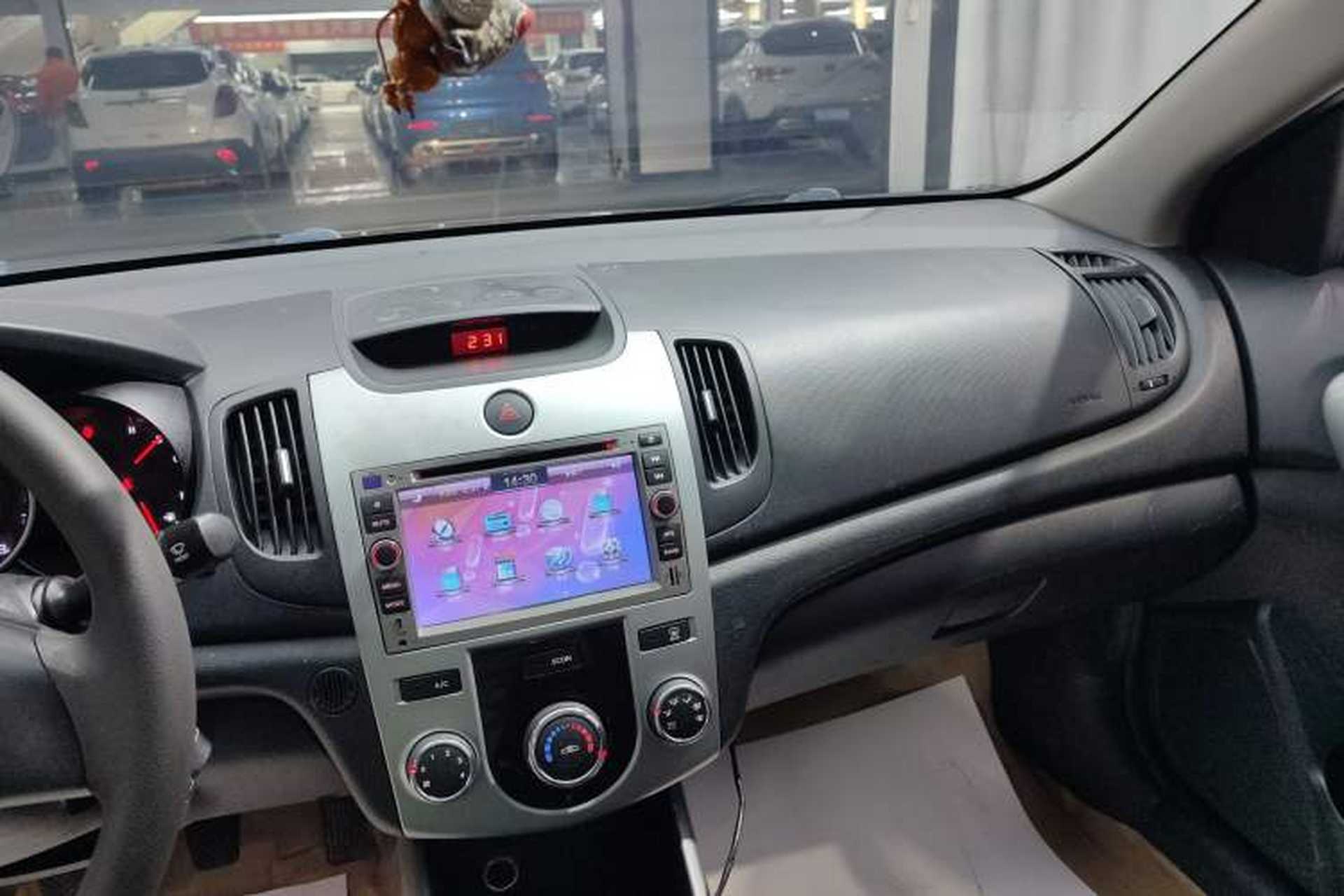 Used Kia Forte 2014 1.6L MT GL Audio And AC Panel