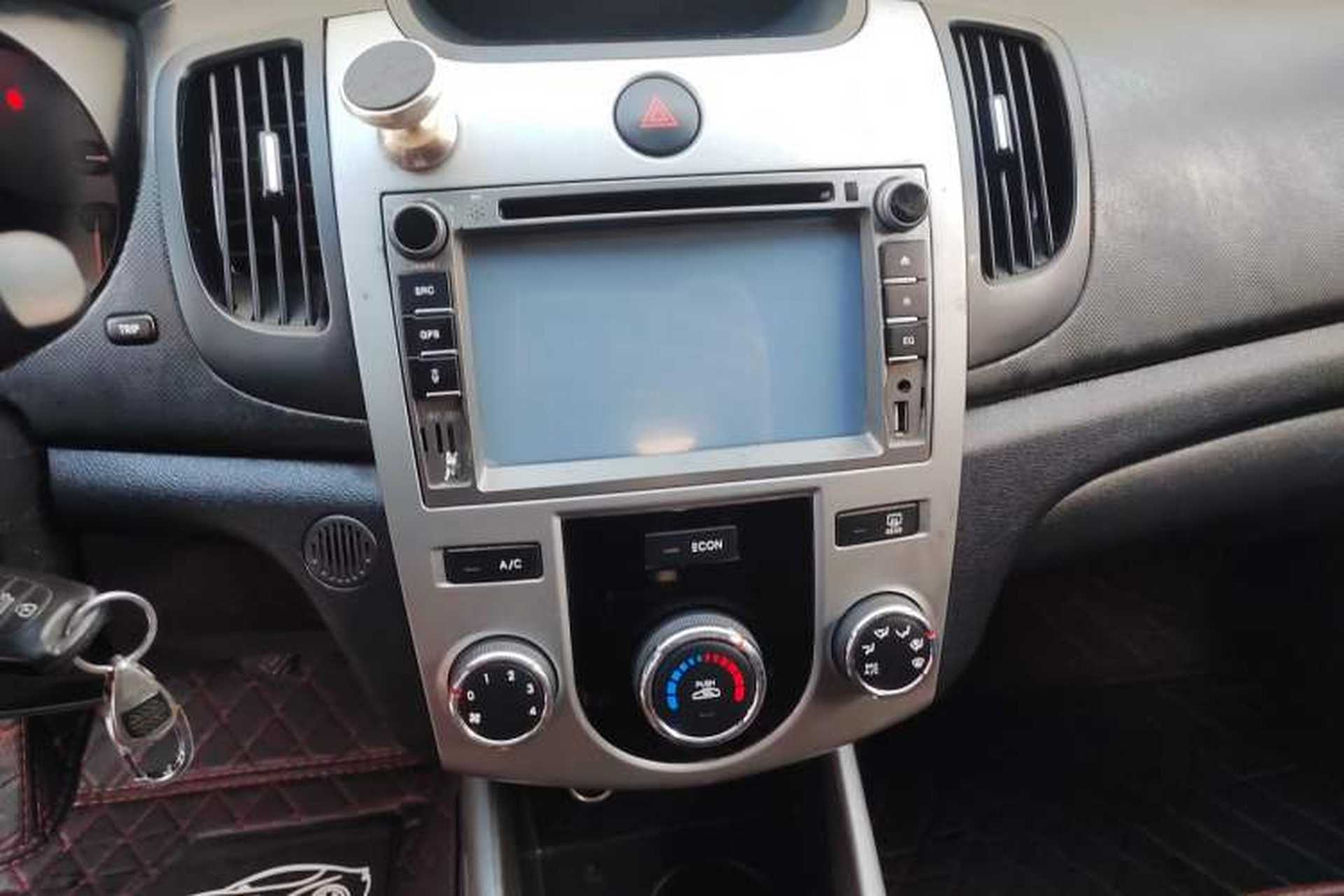 Used Kia Forte 2014 1.6L MT GL Audio And AC Panel