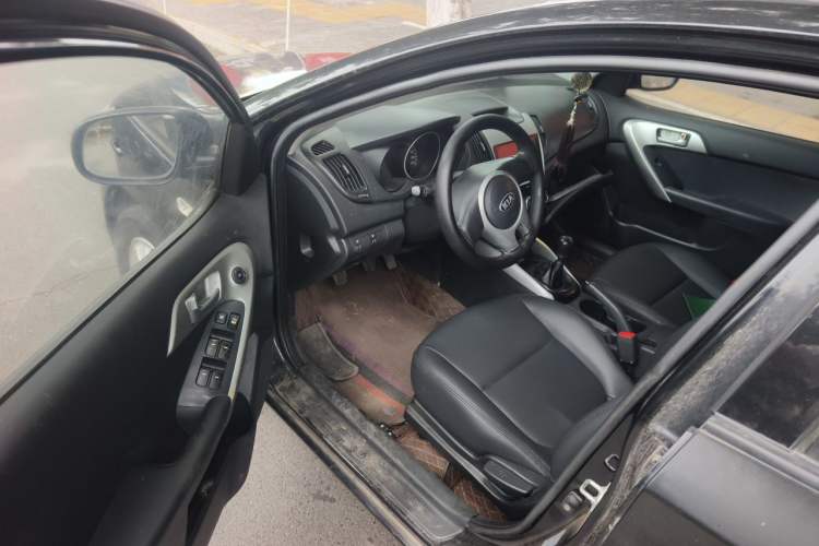 Used Kia Forte 2014 1.6L MT GL Driver Seat