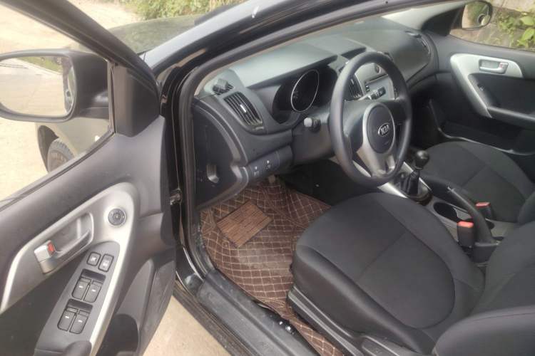 Used Kia Forte 2014 1.6L MT GL Driver Seat